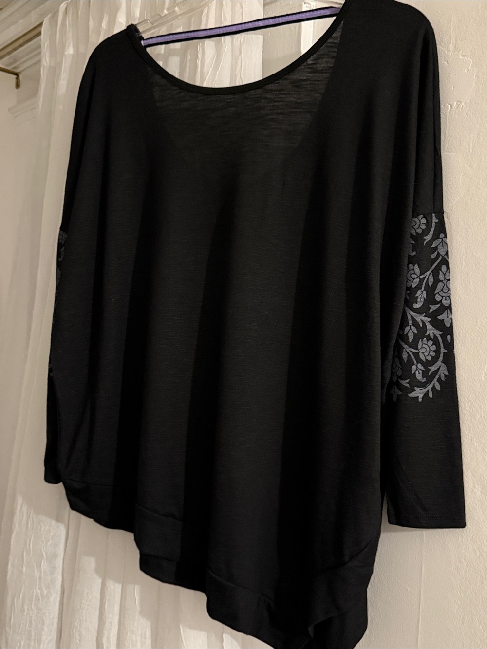 Black Women's Long Sleeve Asymmetric Top